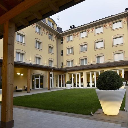 Virginia Palace Hotel 가르바냐테밀라네스 외부 사진