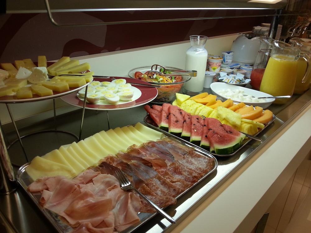 Virginia Palace Hotel 가르바냐테밀라네스 외부 사진