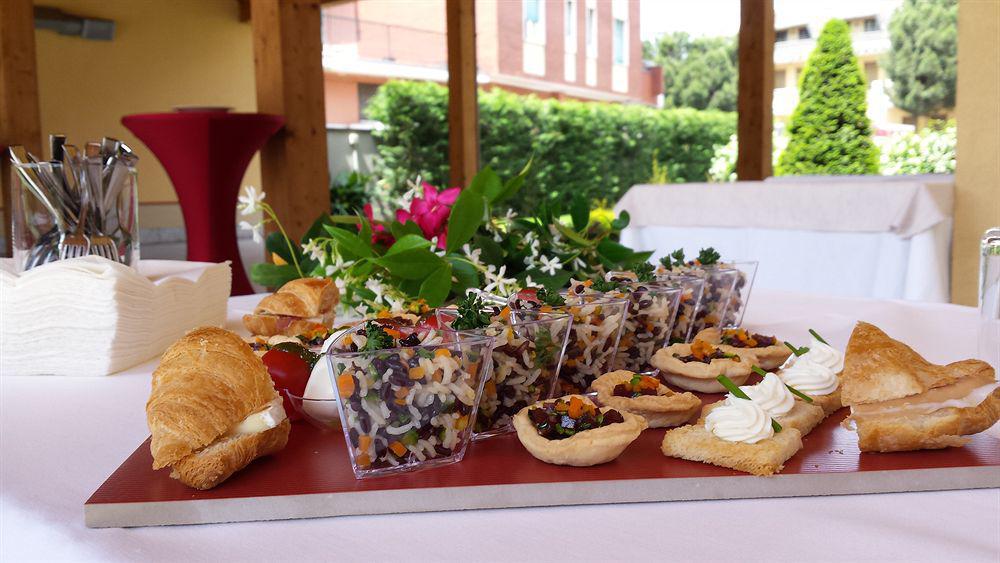 Virginia Palace Hotel 가르바냐테밀라네스 외부 사진